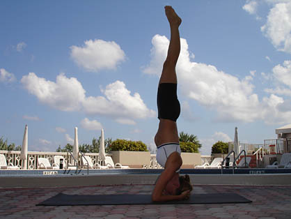 Sirsasana A1